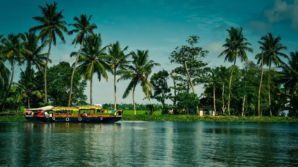 Kerala Backwaters & Alleppey