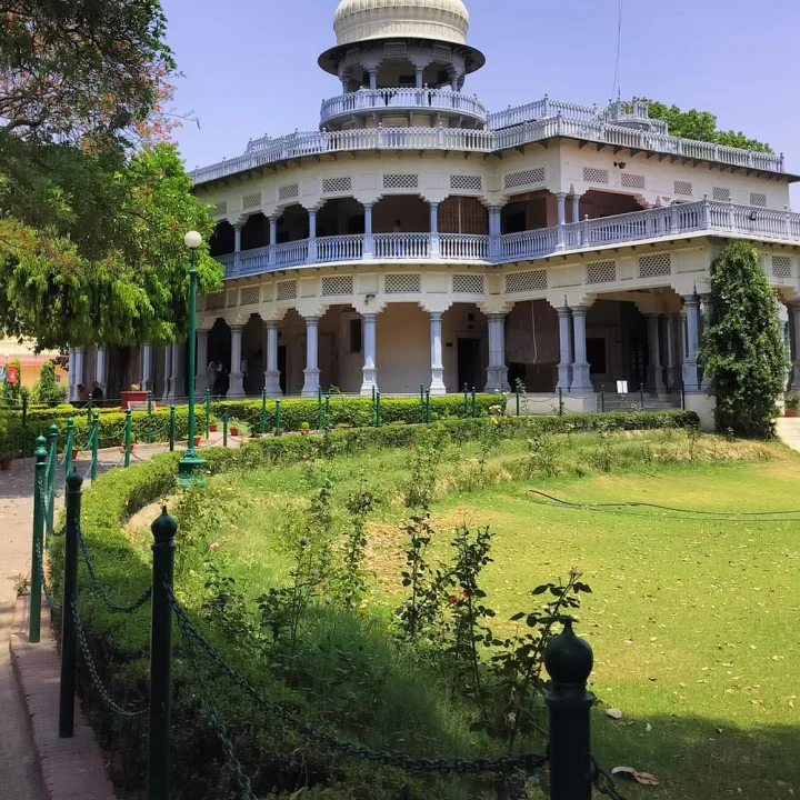 Prayagraj, Ayodhya, Varanasi & Bodhgaya Tour